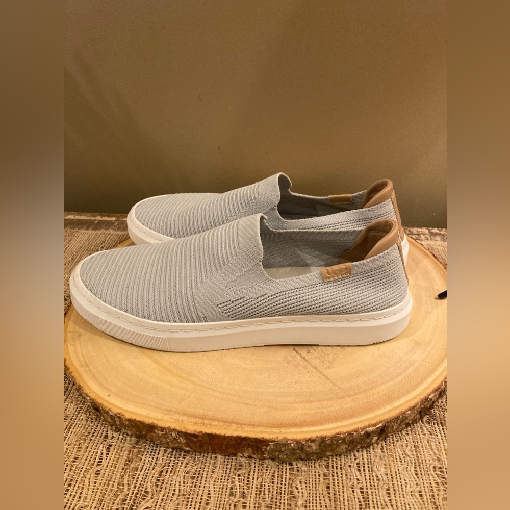 Ugg Alameda Sammy Slip On Sneaker Shoe Blue Gray 9.5 Womans -‎ Excellent - Picture 3 of 11